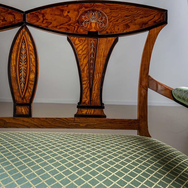 Elegant two-seater bench, the outstanding quality of the Empire bench can be seen in the design of the backrest with...