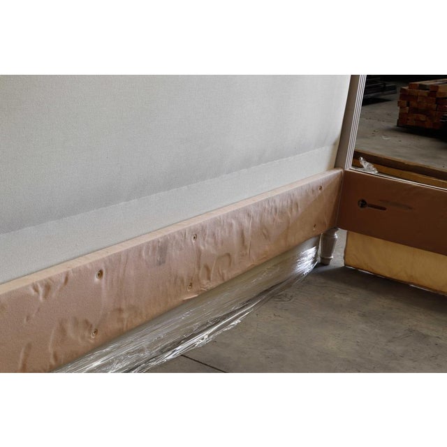 Extendable Side Table in Glass with Steel Structure For Sale - Image 10 of 17