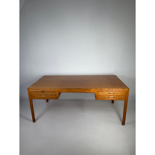 Large and impressive desk designed by the Danish duo Ejner Larsen & Aksel Bender Madsen for Willy Beck, Copenhagen, in the...