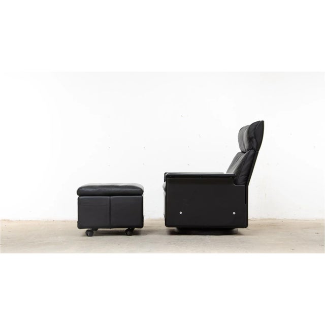 Dieter Rams Set of Lounge Chair and Ottoman by Dieter Rams for Vitsœ, 1960s For Sale - Image 4 of 15