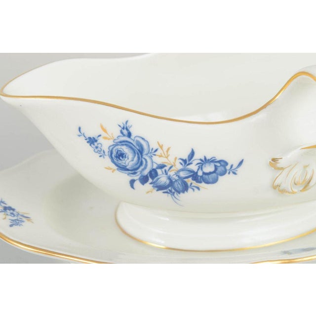 Porcelain Sauce Boat with Blue Floral Motifs and Gilt Accents by Meissen, Germany For Sale - Image 3 of 5