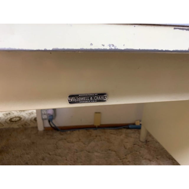 Very cool and hard to find this retro active metal desk by the famous Mac dowel and Craig designers. Made in the 1970s.