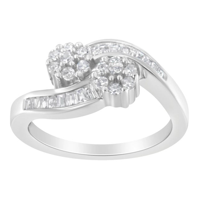 Contemporary 14K White Gold Round and Baguette Diamond Bypass Ring (1/2 cttw, H-I Color, I1-I2 Clarity) - Ring Size 6 For Sale - Image 3 of 7