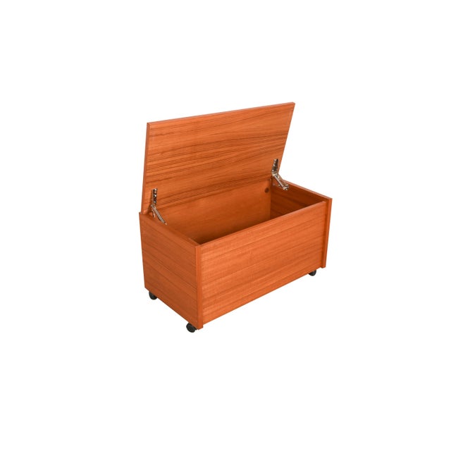 A beautiful Danish modern mid-century teak blanket storage/chest. This large vintage Danish teak blanket chest/storage...