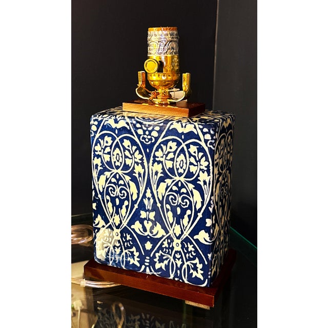 Ralph Lauren Blue and White Table Lamps - A Pair For Sale In New York - Image 6 of 10