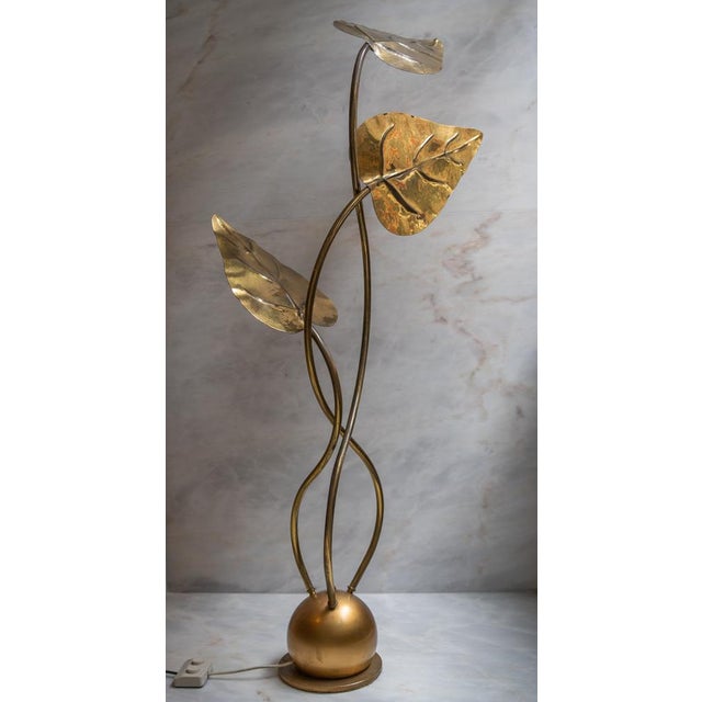 Metal Leaf-Shaped Floor Lamp in Brass attributed to Tommaso Barbi, Italy, 1970 For Sale - Image 7 of 7