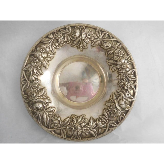 This 20th century S.Kirk & Son '13' repousse rose candy bowl is a beautifully crafted piece made of sterling silver. The...