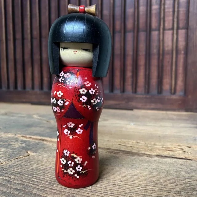 1970s Vintage Sakura Kokeshi by Kishi Sadao Sadao Kishi, Japan, 1970s For Sale - Image 5 of 11