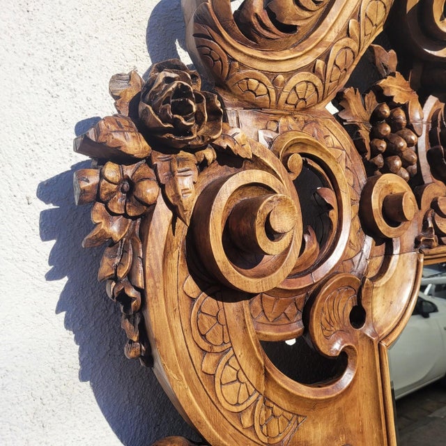 Wood Large 19th Century Mirror in Carved Wood, Italy For Sale - Image 7 of 18