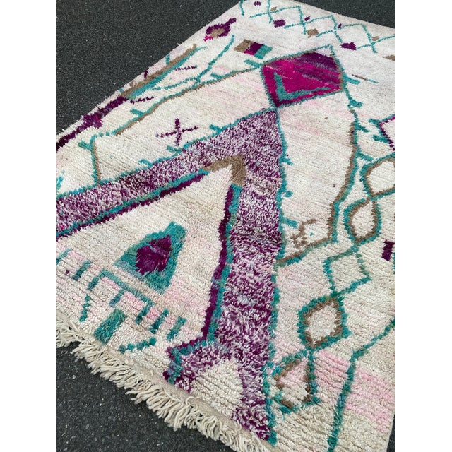Moroccan Boujaad Handmade Rug For Sale - Image 6 of 10