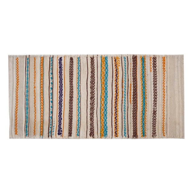 Turkish Kilim Saddlebag 2'6" X 5'1" 29.9'' x 61.4'' / 76 x 156 cm Hand woven with high quality pure wool Excellent...