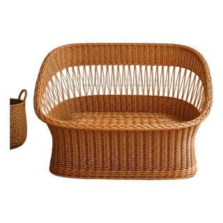 1970s Wicker Coastal Boho Chic Settee Loveseat For Sale