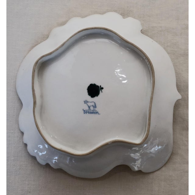 White Porcelain Decorative Plates Ambrosius Lamb, 1890s, Set of 2 For Sale - Image 8 of 9