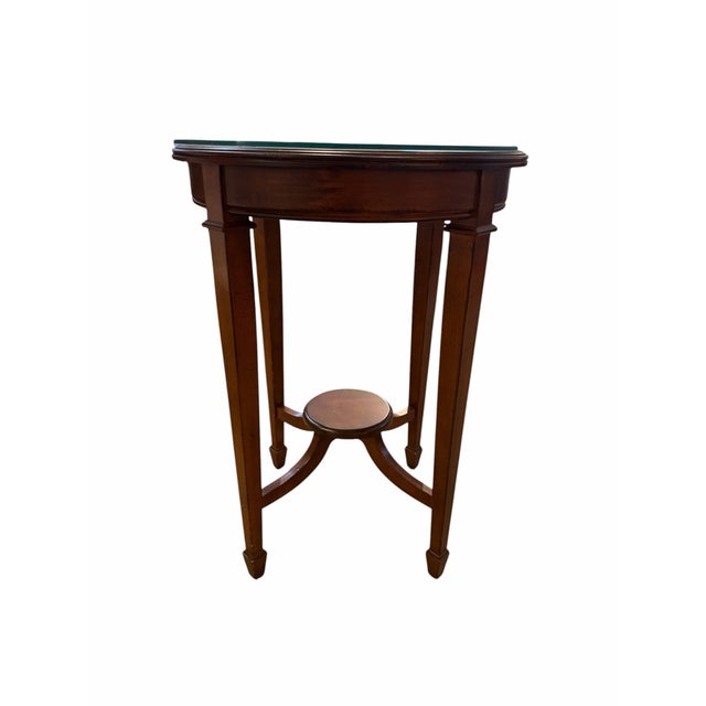 Traditional Vintage Hekman Federal Style Inlaid Mahogany Round Occasional Table With Glass Top For Sale - Image 3 of 8