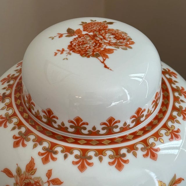 Mid 20th Century Mid-20th Century Chinoiserie Porcelain Ginger Jar W/ Bird Motif For Sale - Image 5 of 18