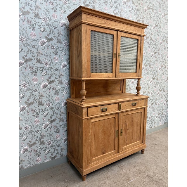 Antique Two-Piece Cupboard in Oak, 1890s For Sale - Image 4 of 12