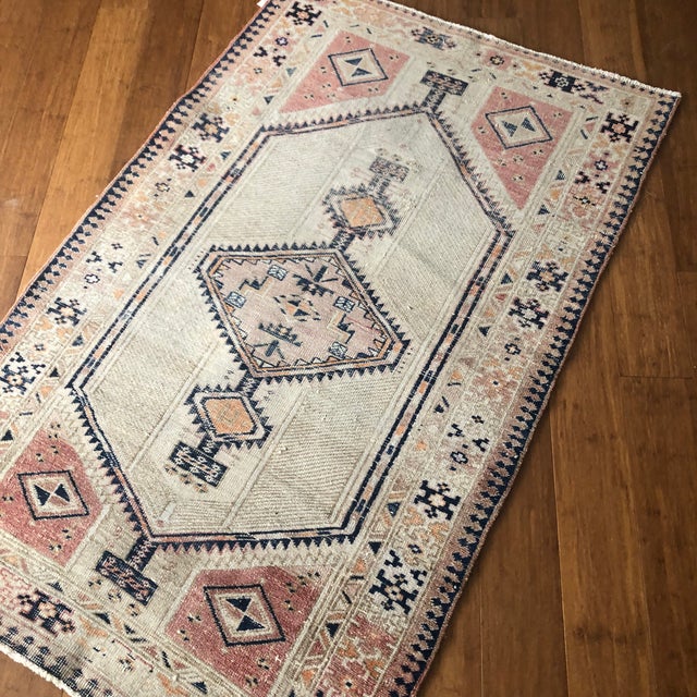 Tribal Antique Serapi Rug | Geometric Medallion | 3x5 For Sale - Image 3 of 7