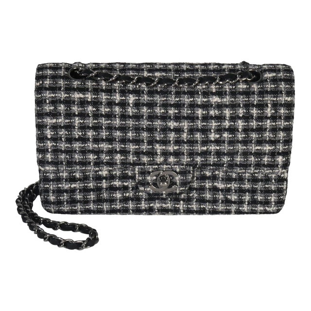 Black White Tweed Quilted Medium Classic Double Flap For Sale