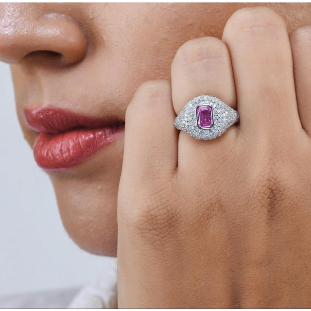 Natural 0.71 cts pink sapphire & 1.11 cts diamond ring 18k gold For Sale - Image 9 of 18