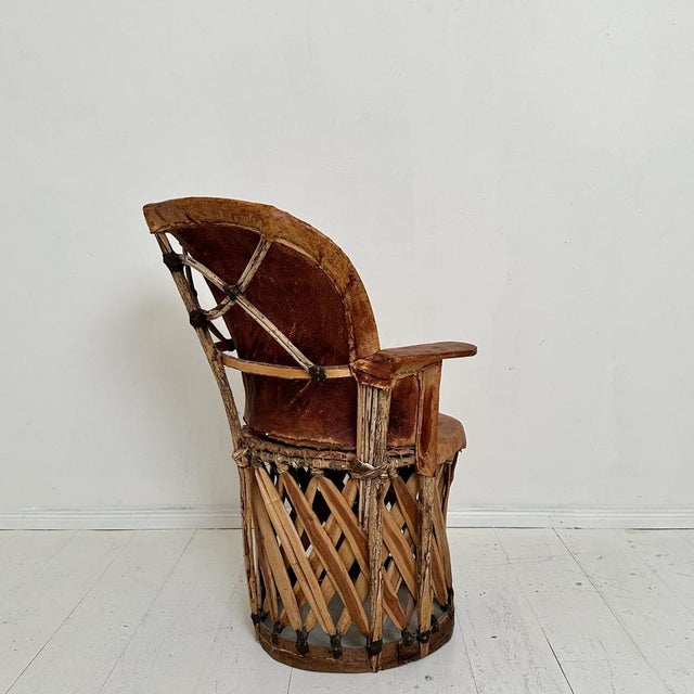 Brown Mid-Century Modern Mexican Equipales Armchair in Leather and Wood, 1970 For Sale - Image 8 of 13