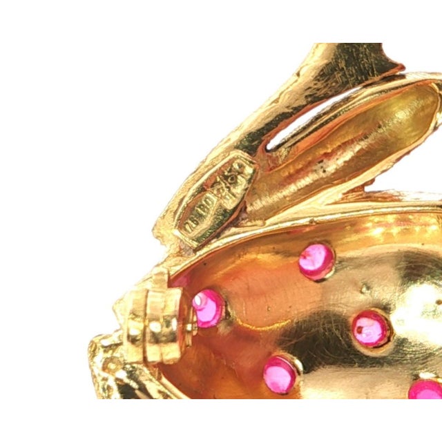Mid 20th Century Mid 20th Century Pink Tourmaline 18k Yellow Gold Frog Brooch For Sale - Image 5 of 5