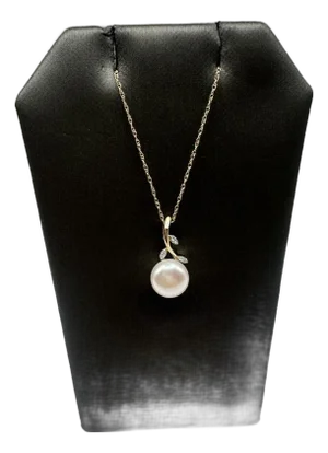 Pearl and Diamond Necklace in 10kt Yellow Gold – 8.3mm, 0.03ctw, New