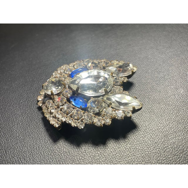 Mid-Century Modern 1950s Lilien Czech Glass Brooch, Sprite Face. Signed. For Sale - Image 3 of 5