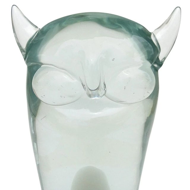 Abstract Murano Vintage Sommerso Gray Core and Clear Italian Art Glass Owl Bird Sculpture Figure For Sale - Image 3 of 8