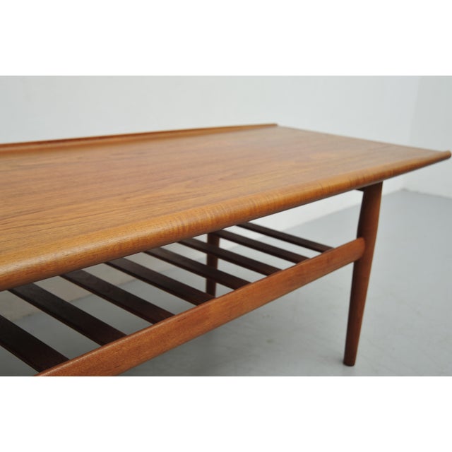 Grete Jalk Surfboard Coffee Table by Grete Jalk for Glostrup, 1950s For Sale - Image 4 of 17