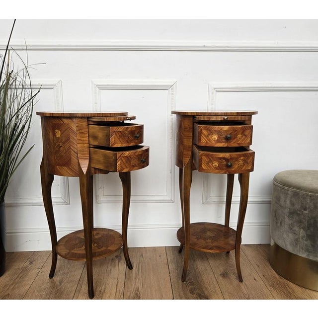 Italian Art Deco Nightstands in Burl Walnut, 1940s, Set of 2 For Sale - Image 10 of 11