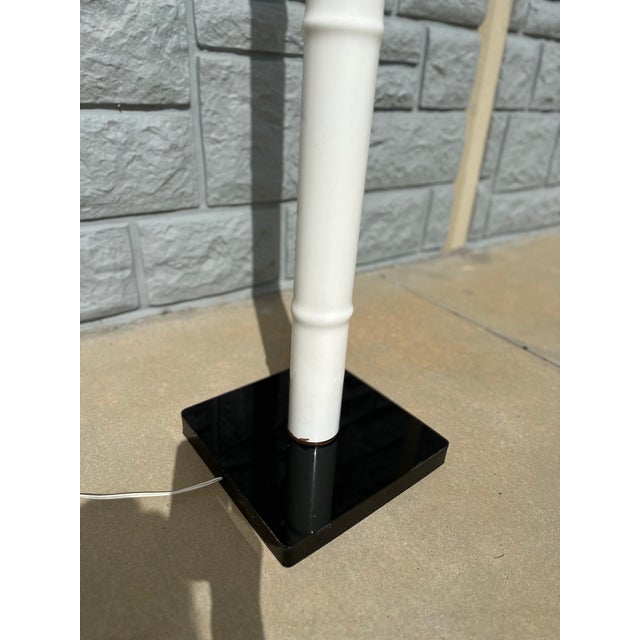 Plastic 1980s Glamorous Hollywood Regency White Palm Tree Floor Lamp in the Style of Dario Bartolini For Sale - Image 7 of 15