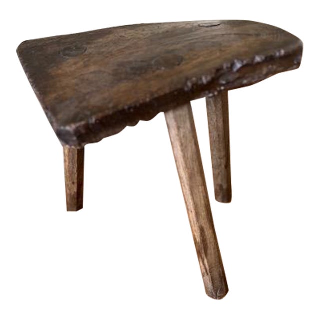 Early 19th Century Antique English Oak and Chestnut Milking Stool For Sale
