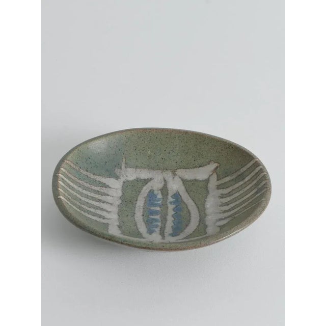Mid-Century Modern Handmade Stoneware Bowl with Abstract Motif, 1960s For Sale - Image 15 of 18