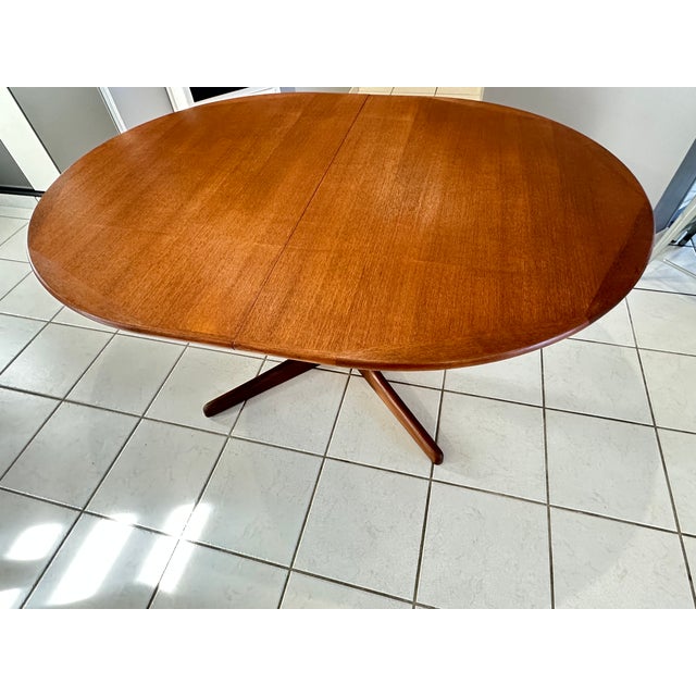 Wood Scandinavian Extendable Dining Table in Teak attributed to Niels Otto (N. O.) Møller for CS Mobelfabrik, Denmark, 1960 For Sale - Image 7 of 18
