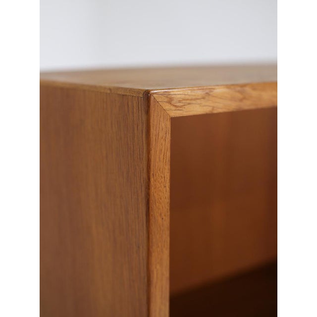 Mid-Century Modern Vintage Danish China Bookcase in Oak by Børge Mogensen for FDB Møbler, 1960s For Sale - Image 3 of 12