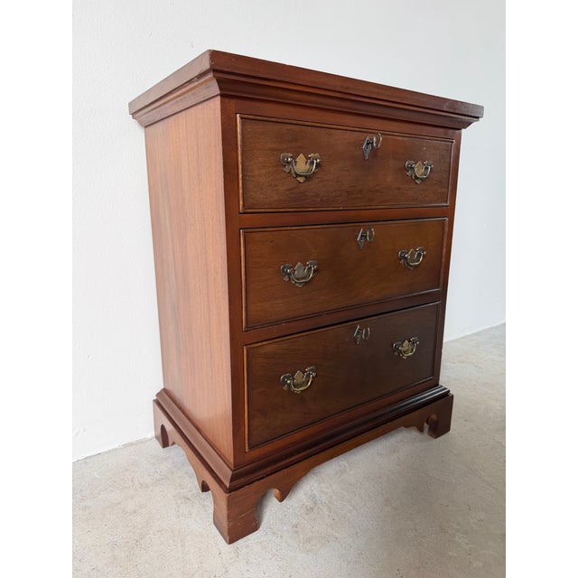 1940s Early 20th Century Chippendale Solid Mahogany 3-Drawer Nightstand For Sale - Image 5 of 12