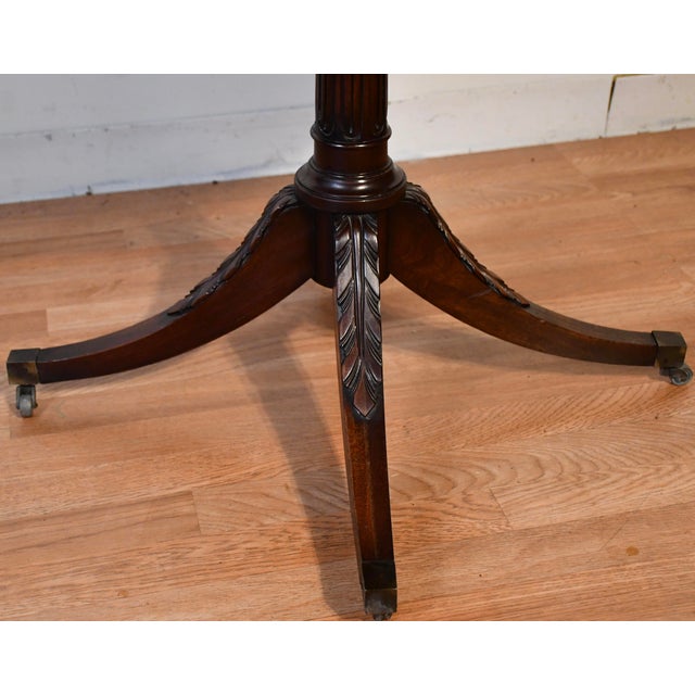 1930s Antique Weiman English Regency Mahogany Leather Top Side Table End Accent Table For Sale - Image 11 of 17