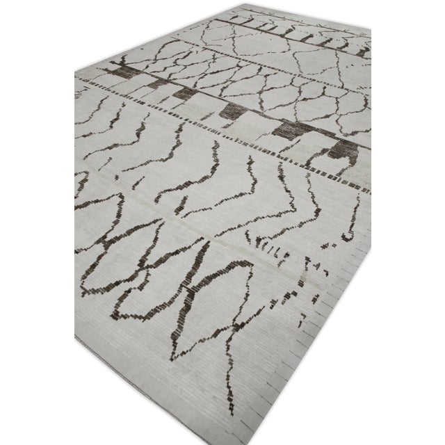 Early 21st Century Early 21st Century Beige & Brown Modern Moroccan Style Wool Rug 10' X 14'9" For Sale - Image 5 of 8