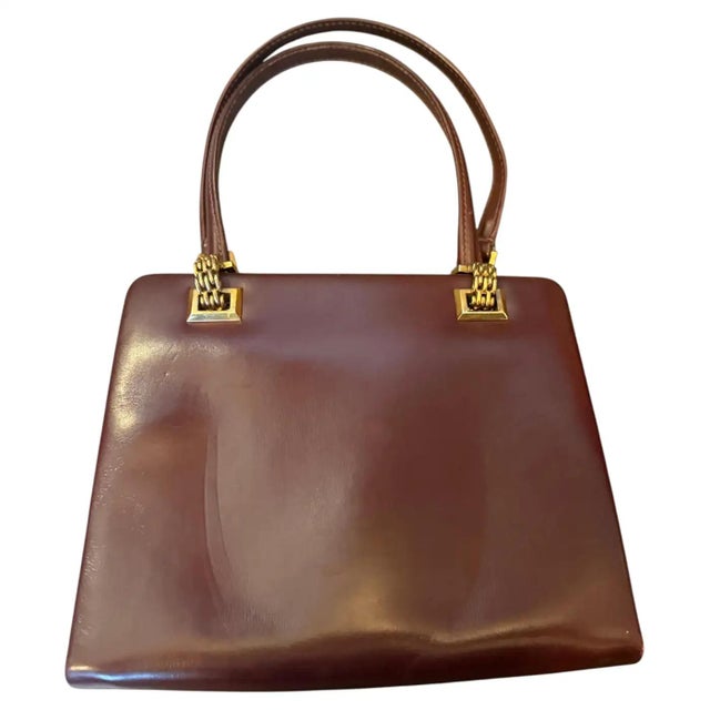 A 1960s Gucci Vintage Red Leather and Brass Hardware Evening Bag For Sale - Image 14 of 18