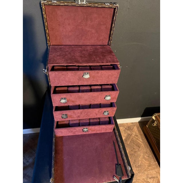 40-Watch Trunk from Louis Vuitton, 2010s For Sale - Image 18 of 18