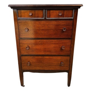 1920s Northern Furniture Co. Flame Mahogany 5-Drawer Highboy Dresser – Restored Patina For Sale