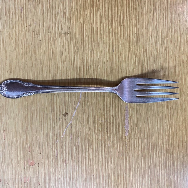 Silverplate Flatware Set "Remembrance" by Rogers 62 Piece in Case For Sale - Image 12 of 12