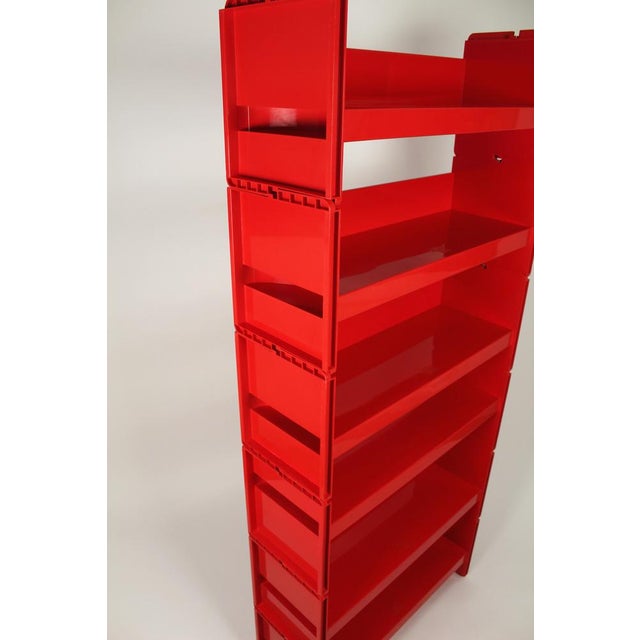 1970s Vintage Jeep Modular Red Plastic Shelving Unit by De Pas, Durbino & Lomazzi for Bonacina, Italy, 1970s, Set of 6 For Sale - Image 5 of 14