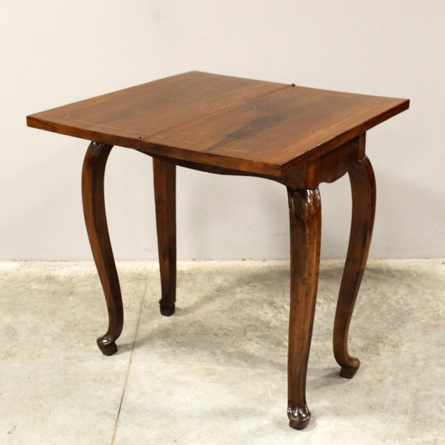 18th Century Louis XV Italian Table Console in Walnut For Sale - Image 6 of 16
