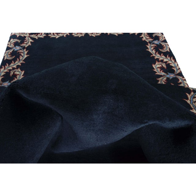 Beige Hand-Knotted Kashan Runner Rug with Floral Border Pattern For Sale - Image 8 of 10