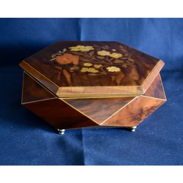 Italian Vintage Sorrento Italian Inlaid Wood Musical Jewelry Box Geometric Hexagonal For Sale - Image 3 of 14