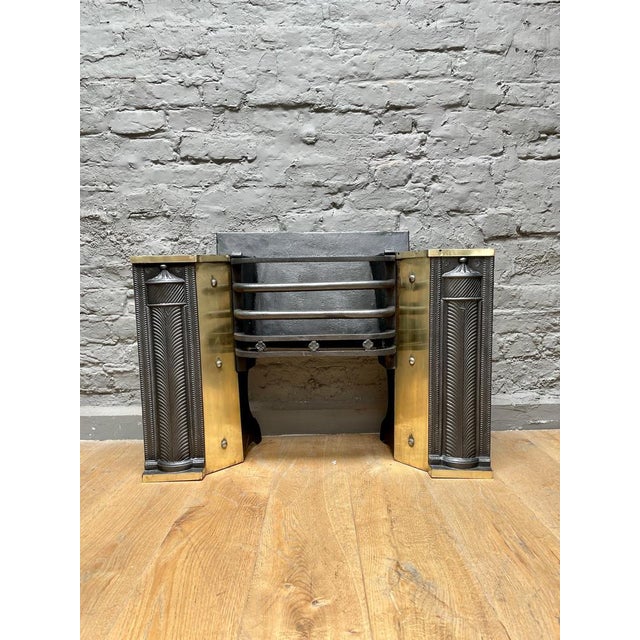 Antique Regency Style English Half Hob Grate, 1850 For Sale - Image 4 of 16