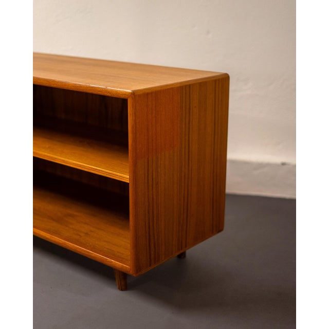 1960s Mid-Century Modern Bookcase in Teak, Denmark, 1960 For Sale - Image 5 of 8