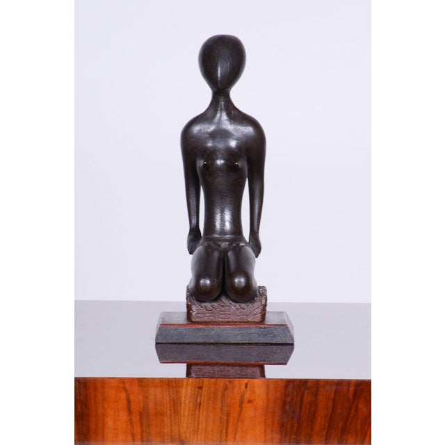 Black Art Deco Statuette in Lacquered Wood, Czech, 1940s For Sale - Image 8 of 10