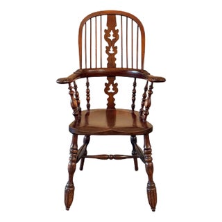 Early 19th Century English Windsor Chair in Elm and Ash For Sale